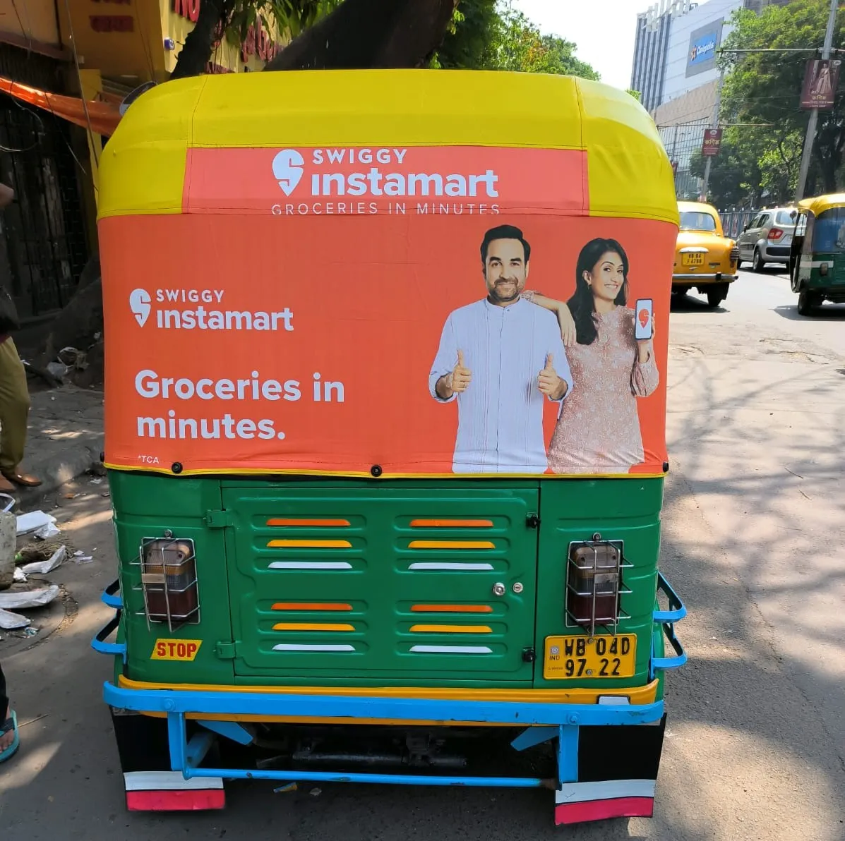 Auto Hood Branding Visibility Study Bangalore 2026 – Color Psychology and ROI Design Guide